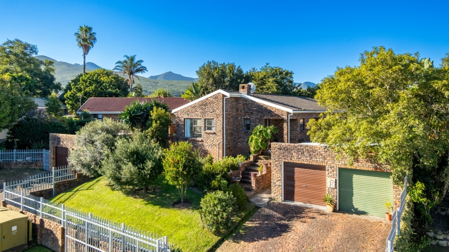 3 Bedroom Property for Sale in Denneoord Western Cape